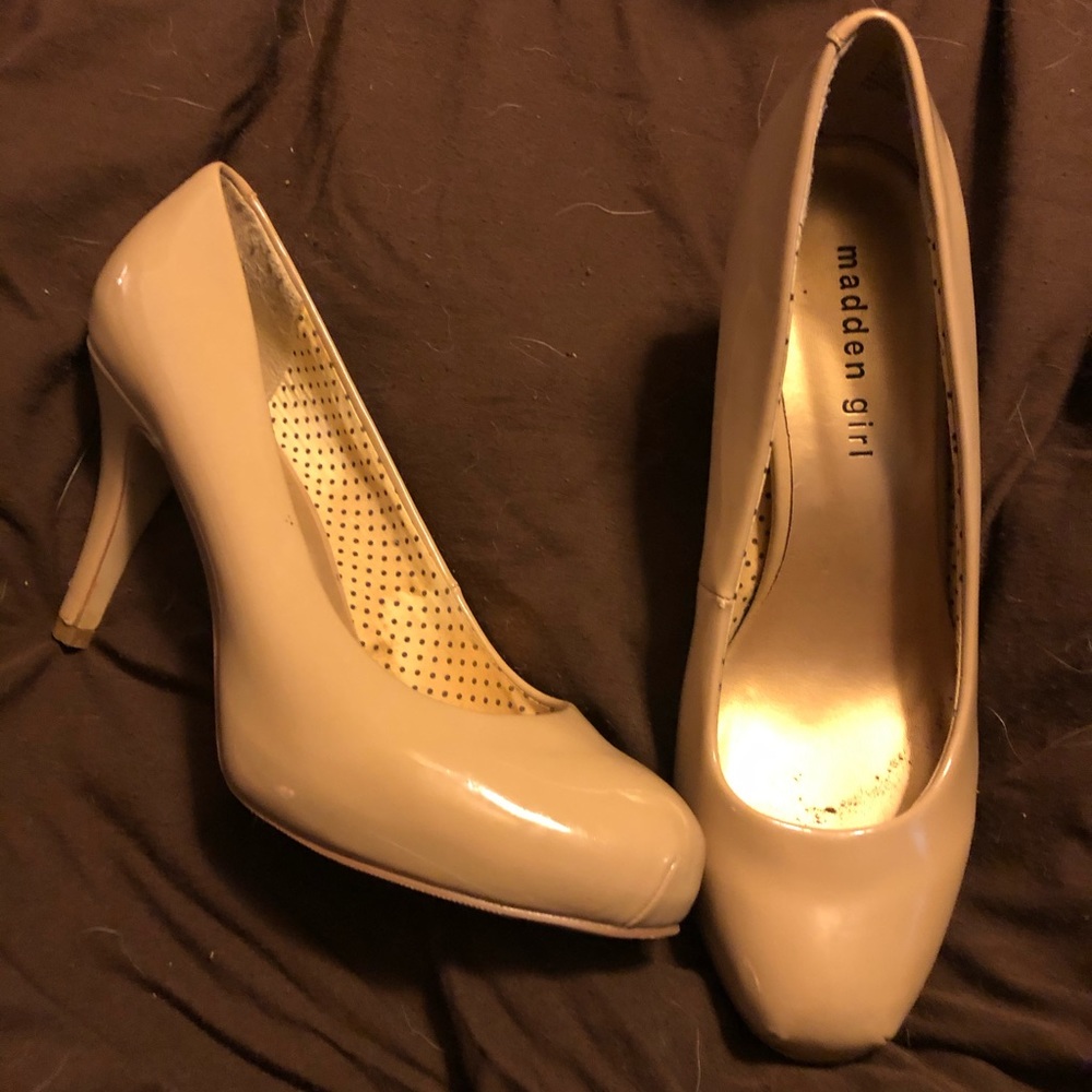 Madden Girl heal size 7
